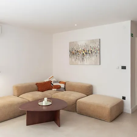 Leonela * Спліт